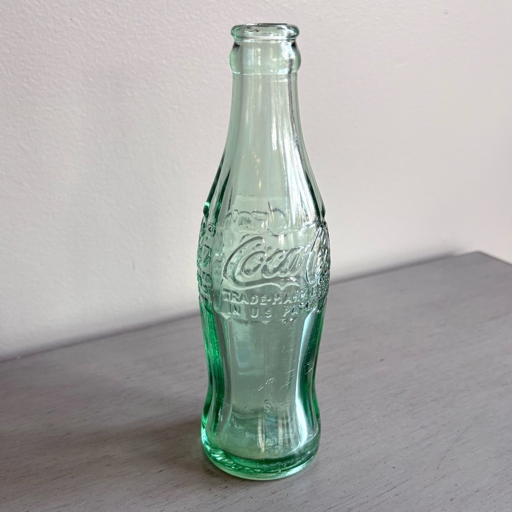 VTG Coca-Cola Coke Soda Light Green Embossed Glass Bottle Wilmington DE Retro - Picture 2 of 10
